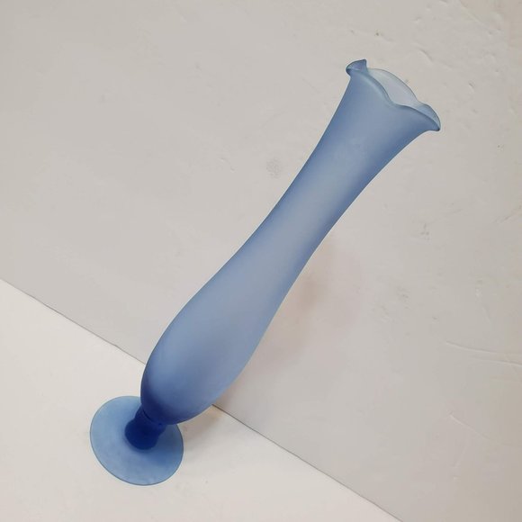 Vintage Frosted Blue Satin Glass Bud Vase, 10" Ruffled Edge Tulip Vase - Picture 6 of 9
